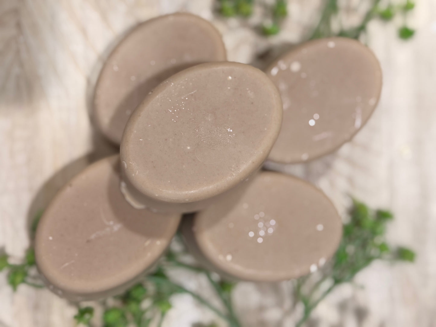 Almond (travel size)